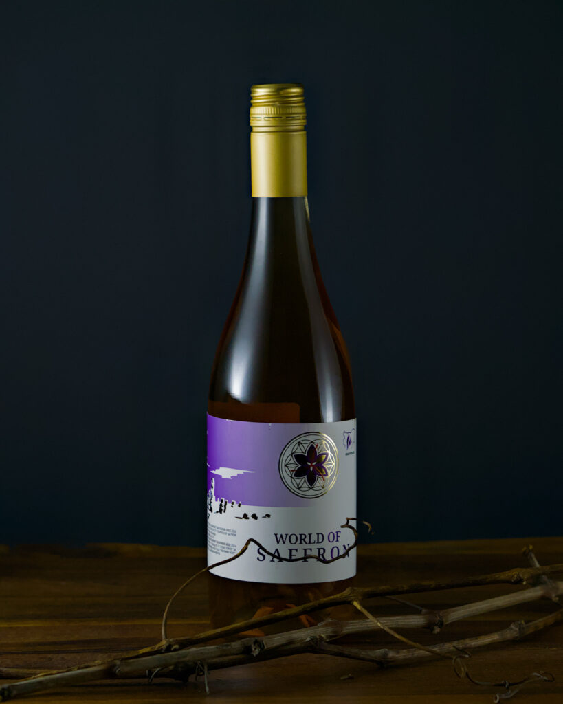 Rose with golden hands with saffron 0.75 2024